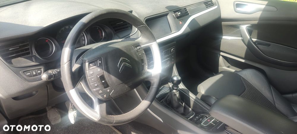 Citroën C5 2.0 HDi Exclusive - 19