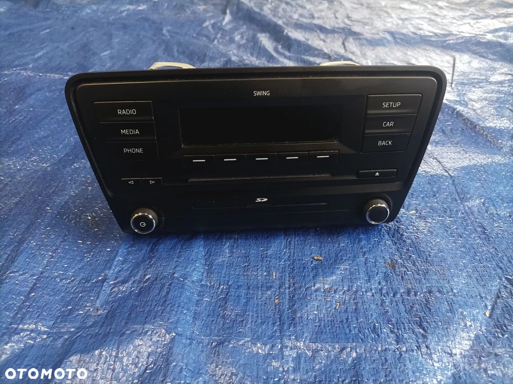 Skoda Octavia III radio radioodtwarzacz 5E0035875 - 1