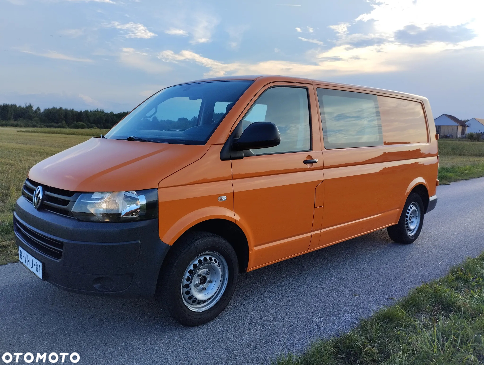 Volkswagen Transporter - 2