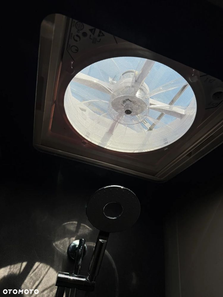 Adria Supersonic 890 LC - 23