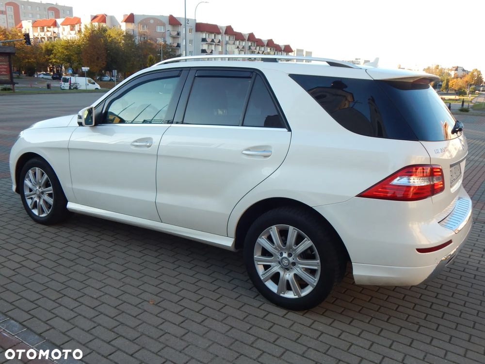 Mercedes-Benz ML 350 BlueTEC 4-Matic - 8