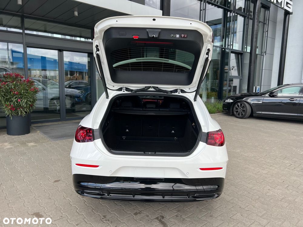 Mercedes-Benz CLA 250+ 85kWh - 23