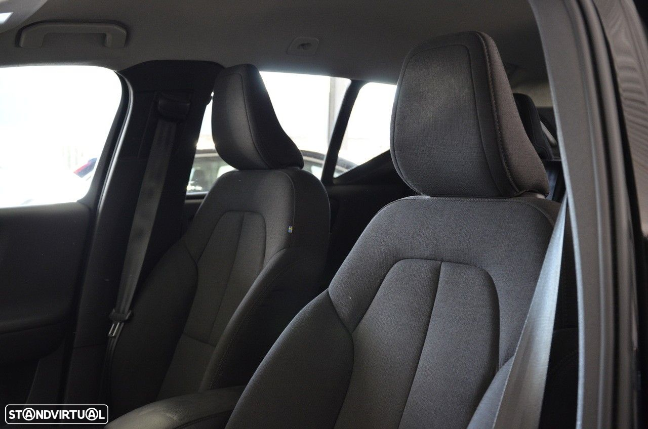 Volvo XC 40 1.5 T2 Momentum Core - 5
