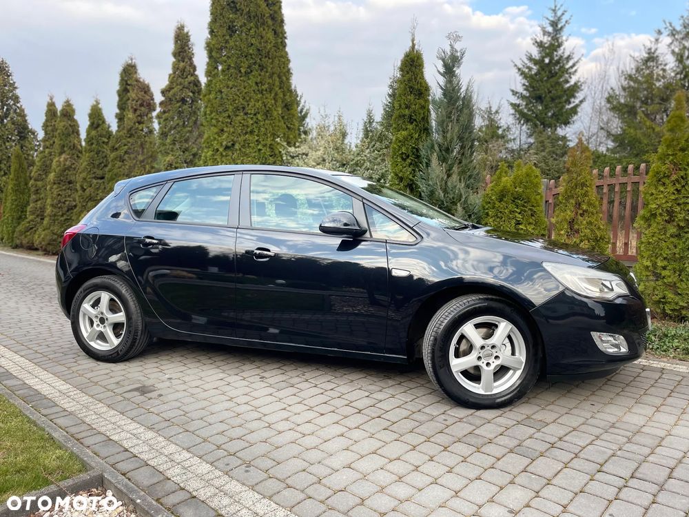Opel Astra 1.4 T Enjoy - 16