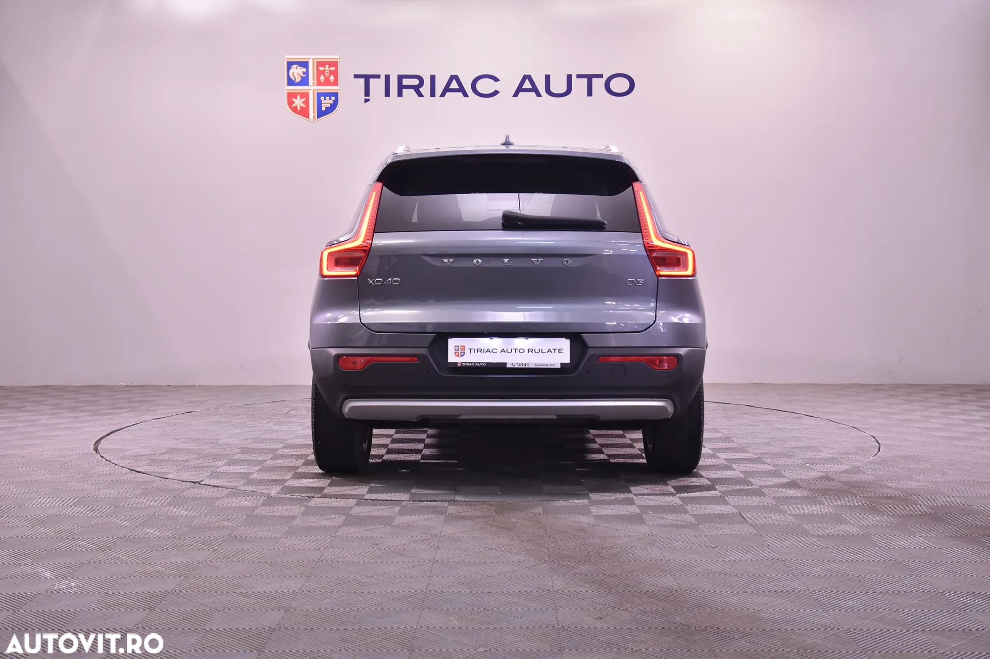 Volvo XC 40 - 4