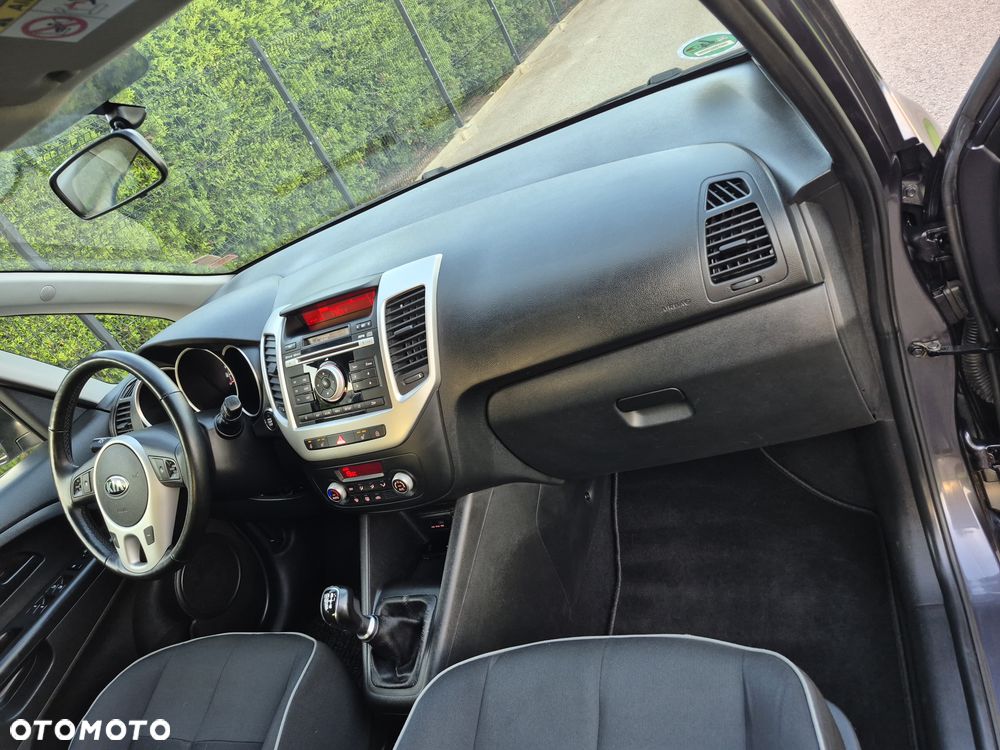 Kia Venga 1.4 CVVT Edition 7 - 8