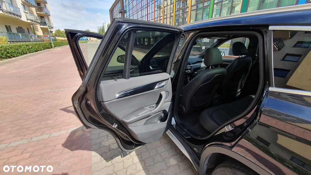 BMW X1 xDrive25i xLine - 15