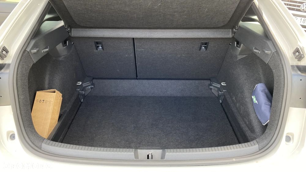 Volkswagen Taigo 1.0 TSI R-Line Plus DSG - 23