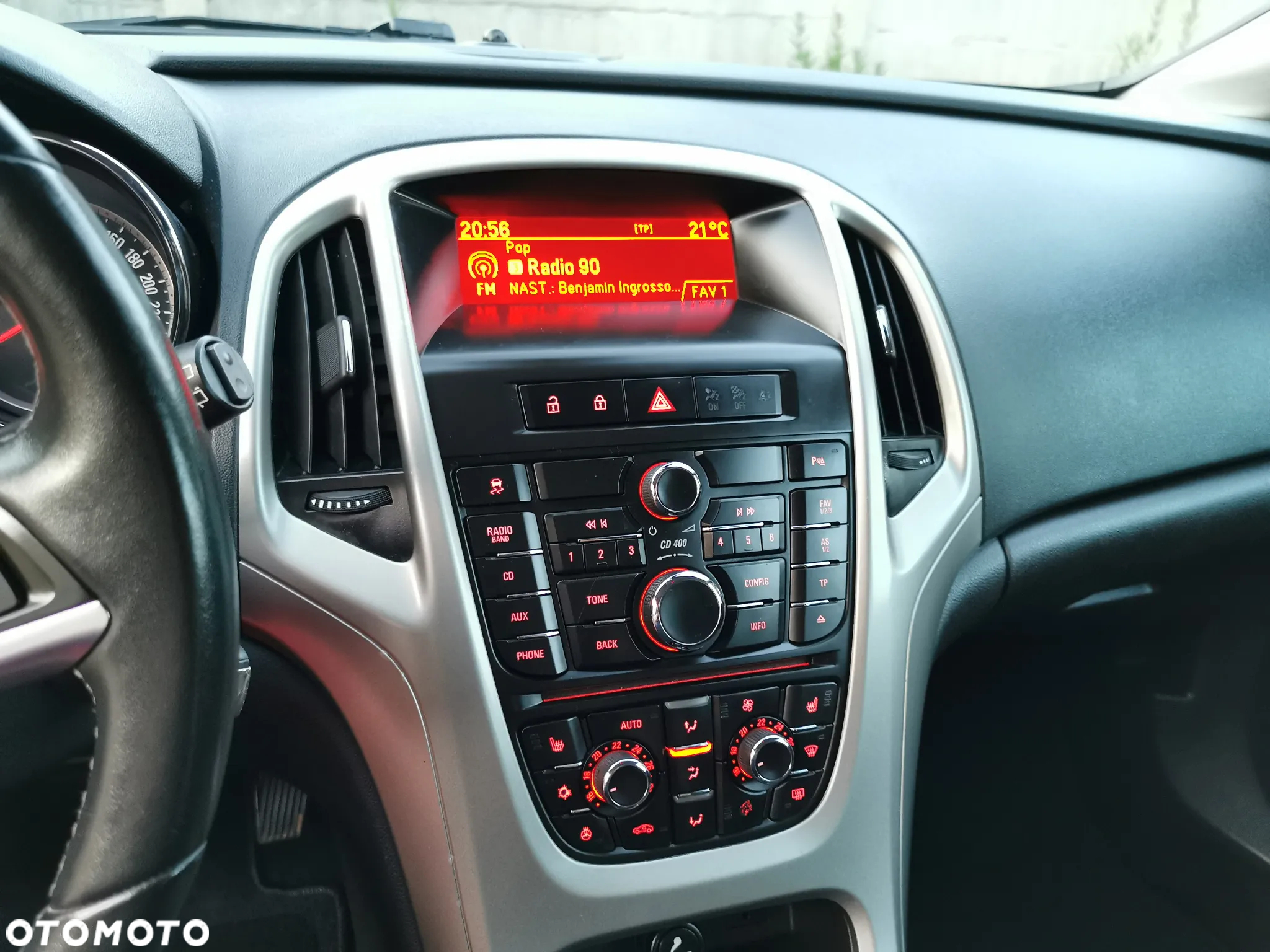 Opel Astra 1.4 Turbo 150 Jahre - 27
