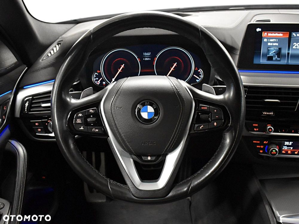 BMW Seria 5 - 17