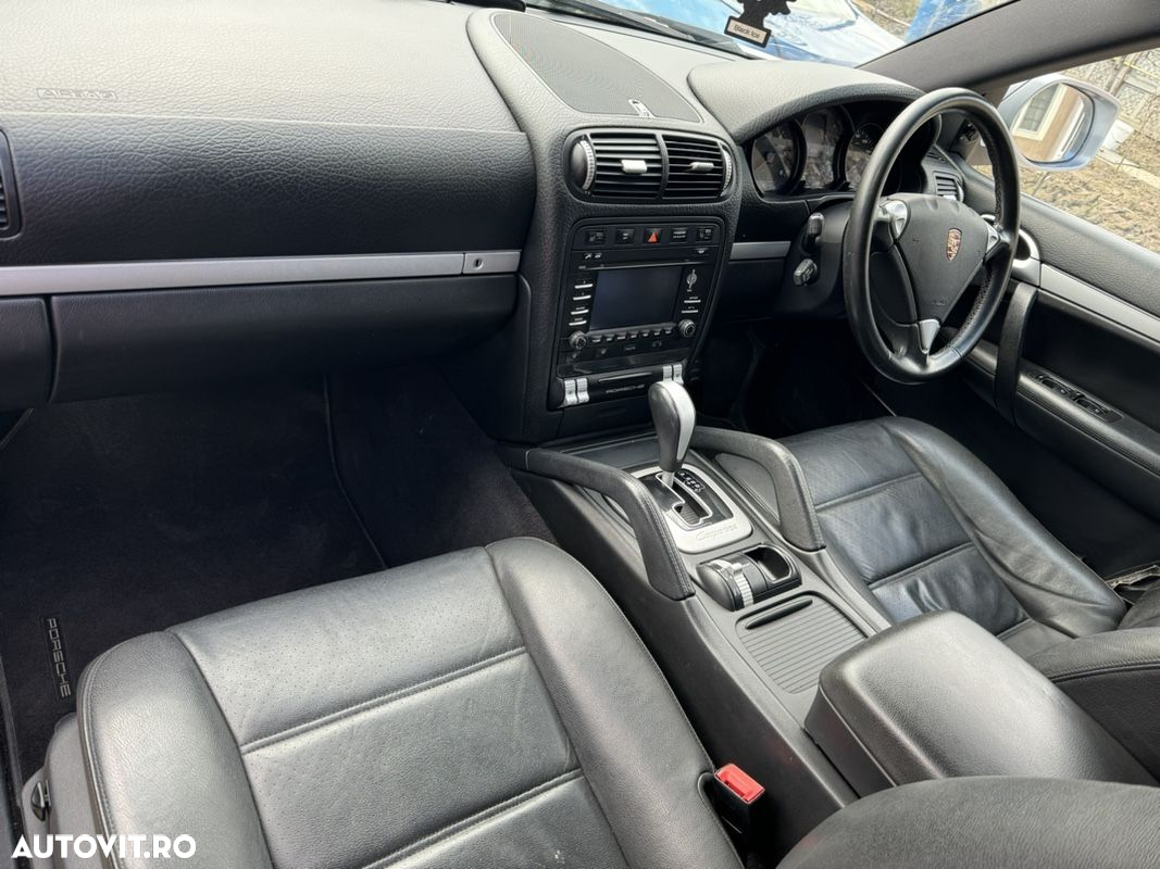 Porsche Cayenne Diesel Tiptronic S - 13