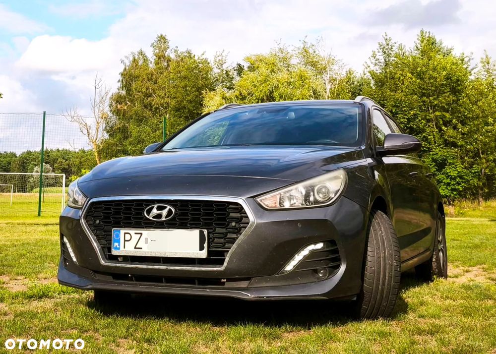 Hyundai i30 1.4 T-GDI Family+ - 3