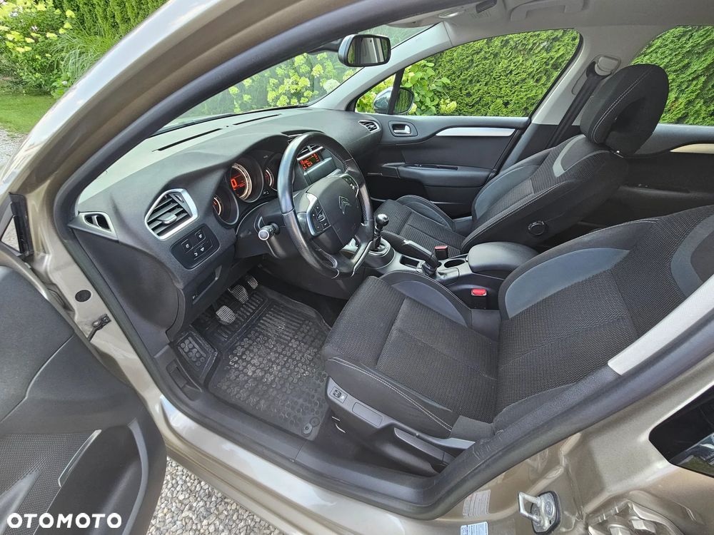 Citroën C4 HDi 115 Exclusive - 7