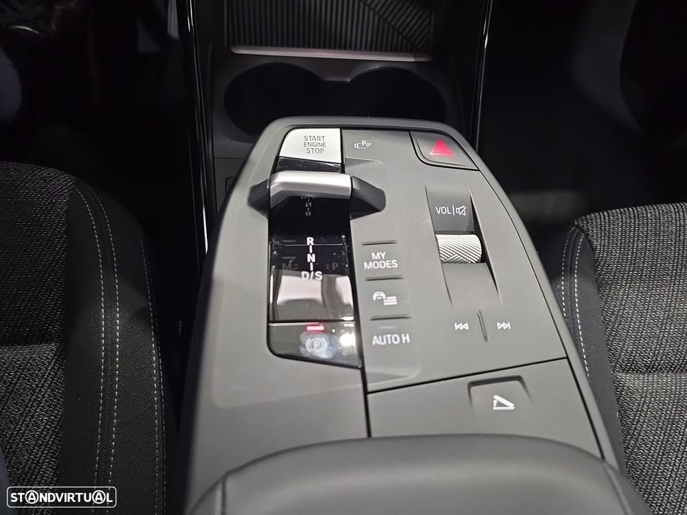 BMW 218 Active Tourer d Auto - 29