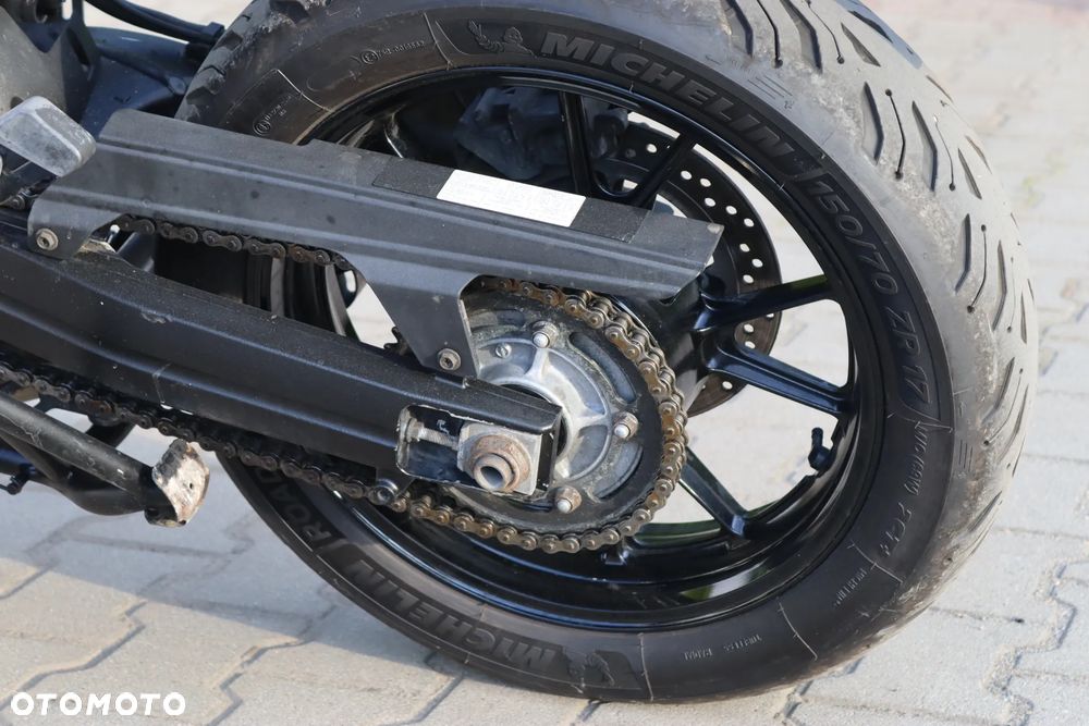 Suzuki V-STROM - 6