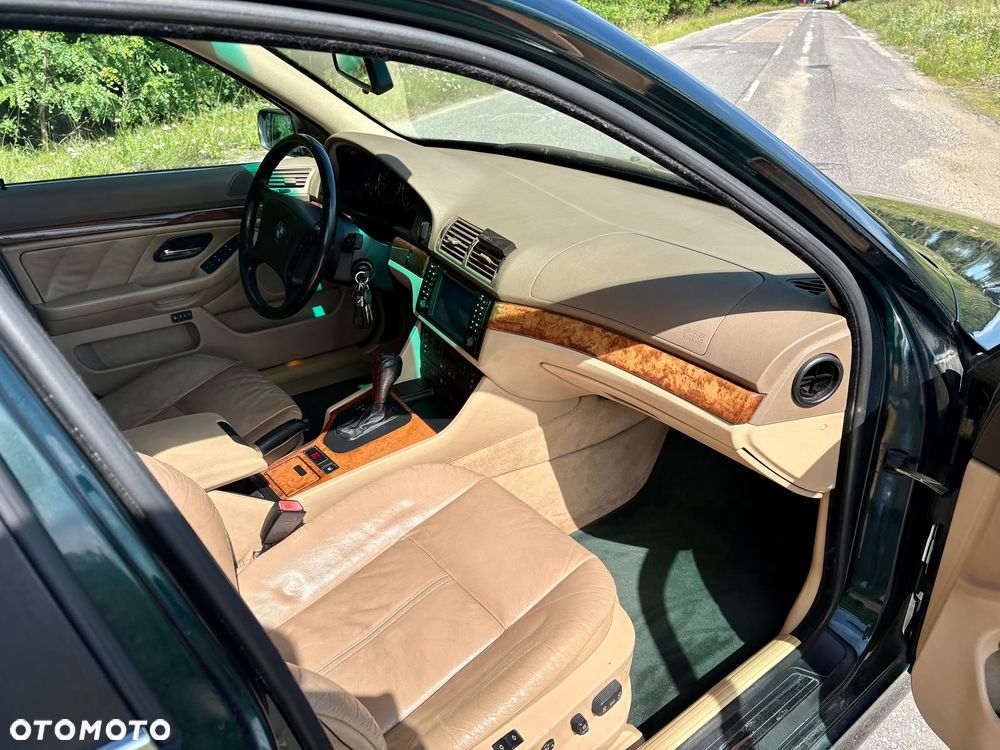 BMW Seria 5 - 10