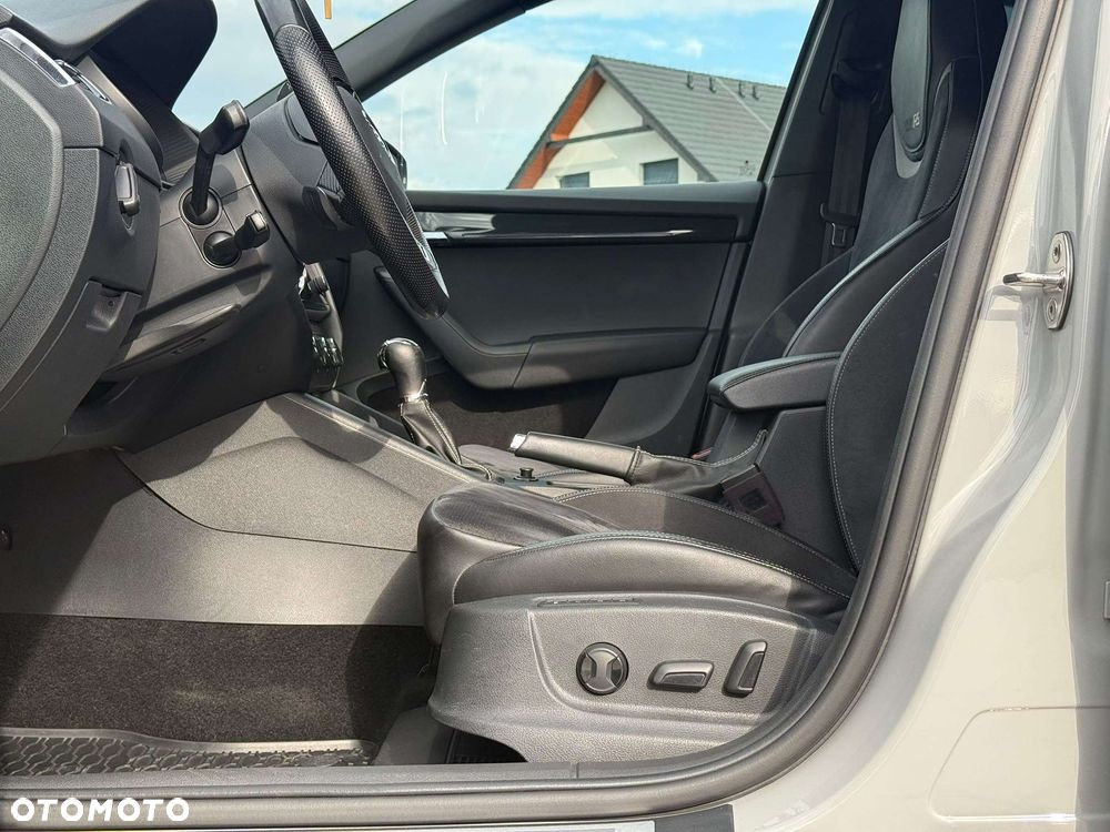 Skoda Octavia 2.0 TDI 4x4 RS DSG - 13