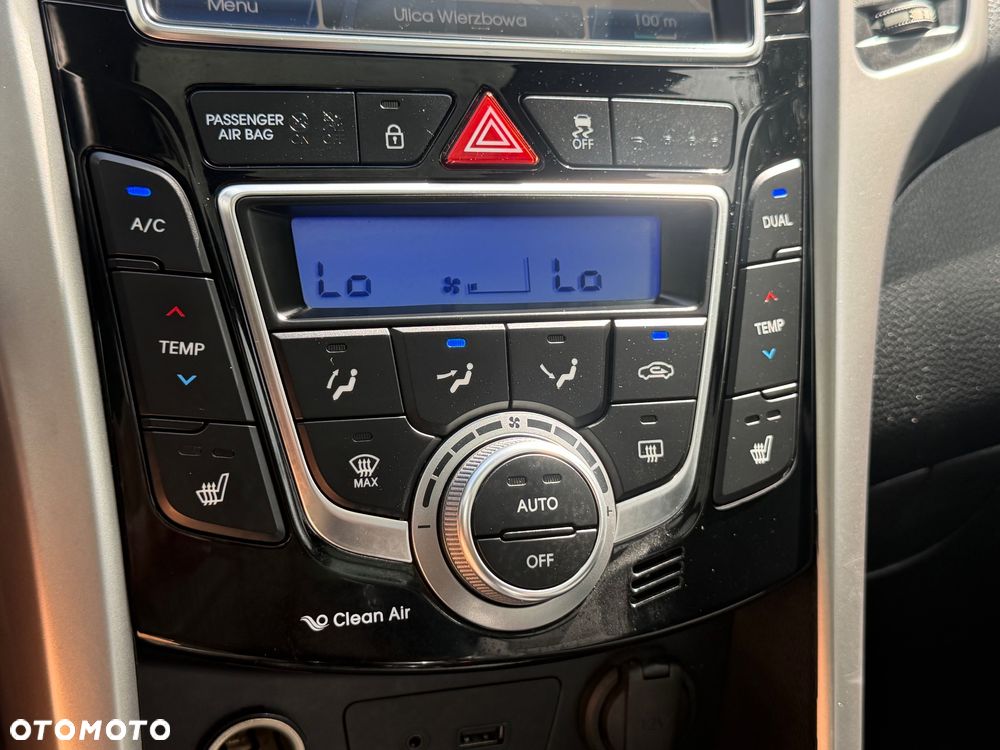 Hyundai i30 1.6 GDI Premium - 14