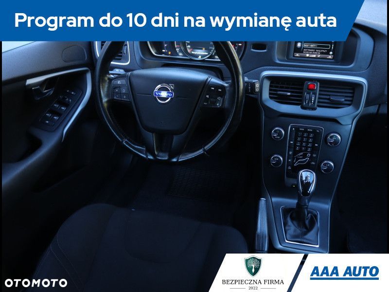 Volvo V40 - 8