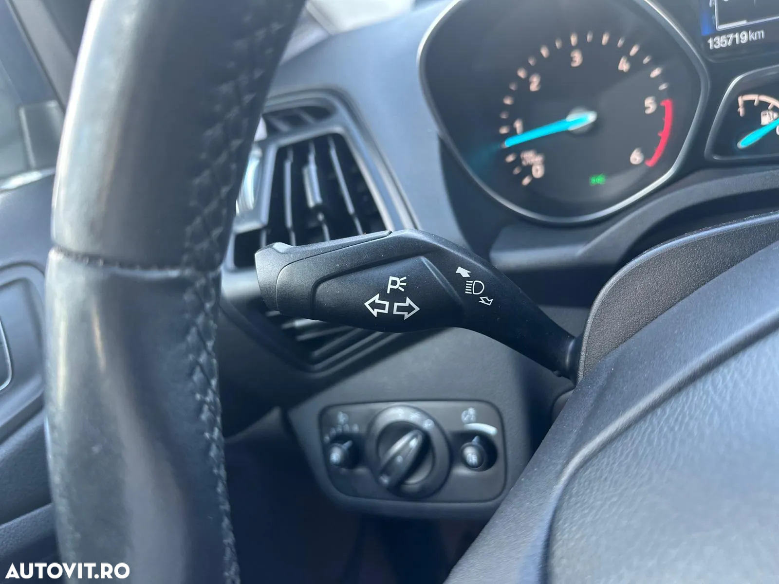 Ford Kuga 2.0 TDCi 4WD Powershift Titanium - 19