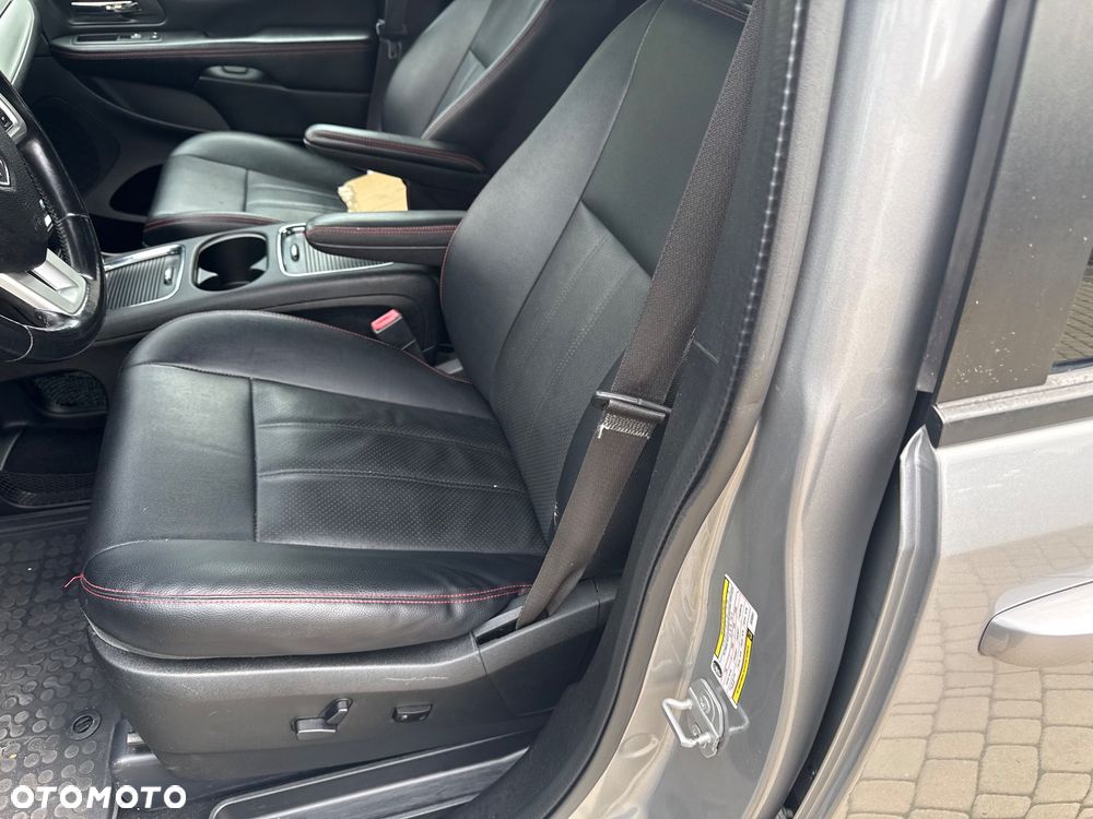 Dodge Grand Caravan 3.6 Express - 28