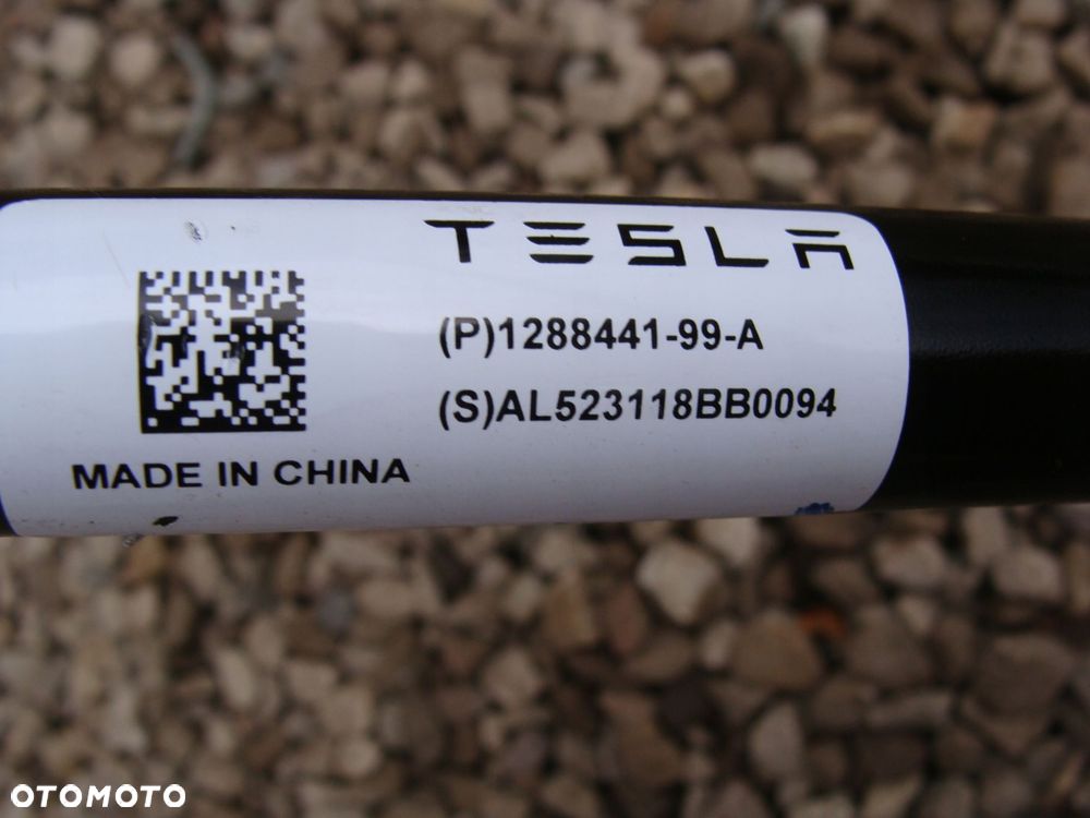wahacz tył górny tesla model y 1288441-99-a - 2