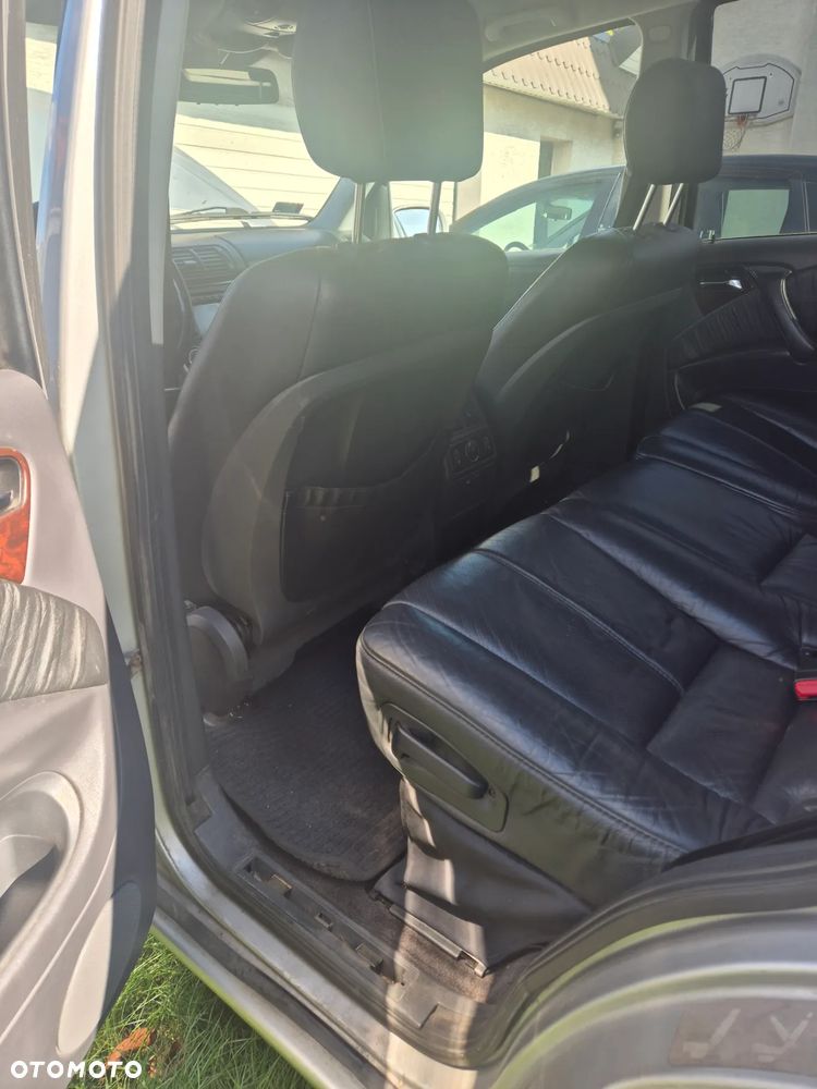 Mercedes-Benz ML 400 CDI - 12