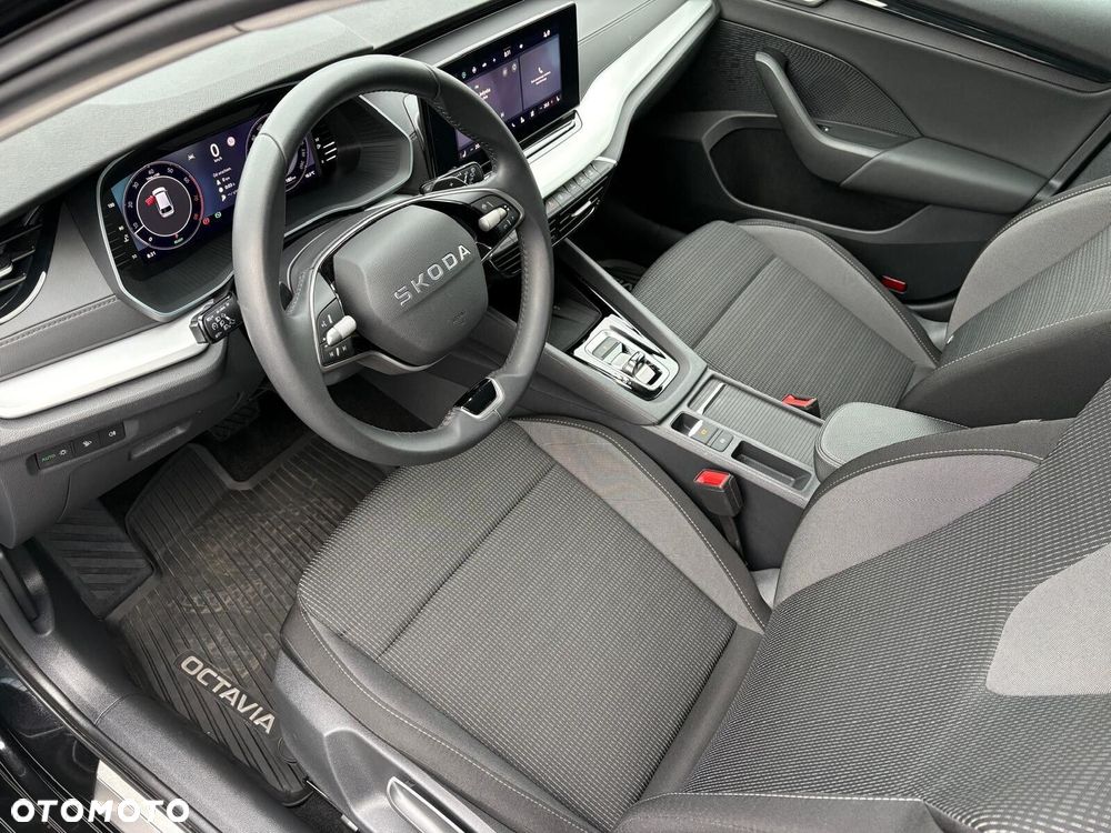 Skoda Octavia 1.5 TSI mHEV Drive Selection DSG - 11