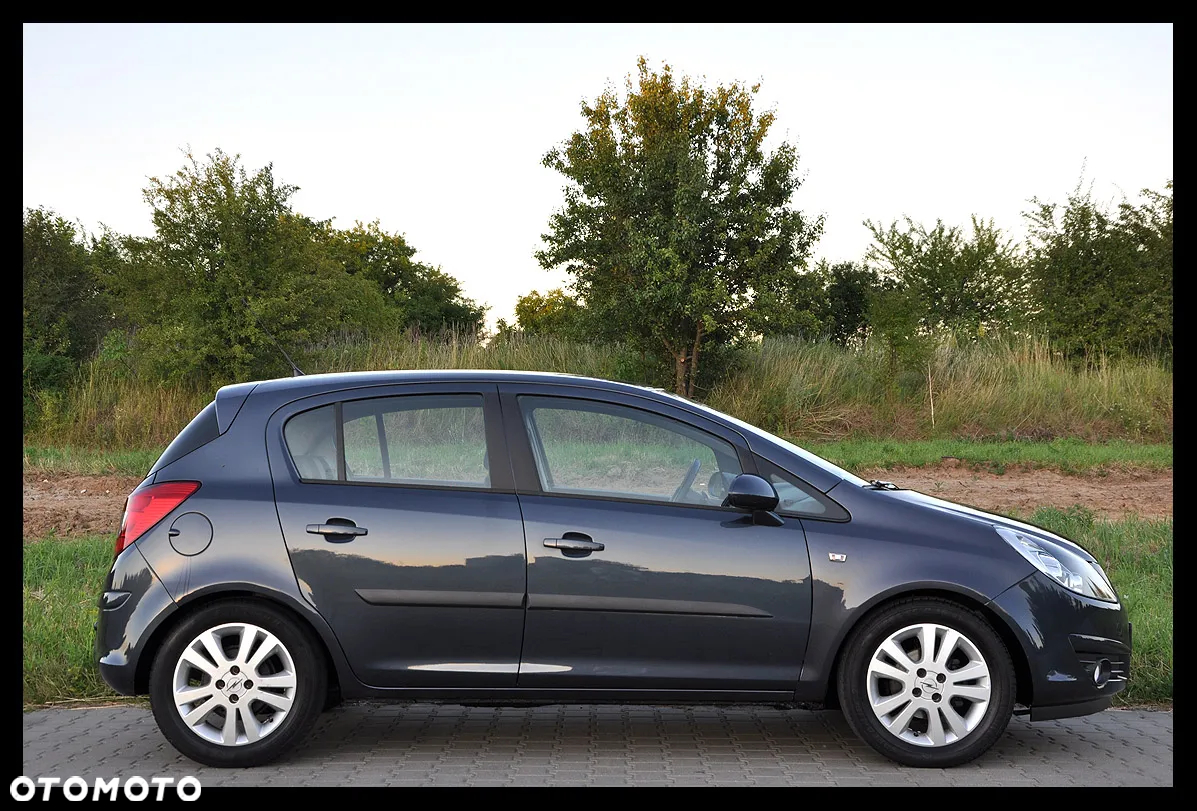 Opel Corsa 1.2 Innovation - 19
