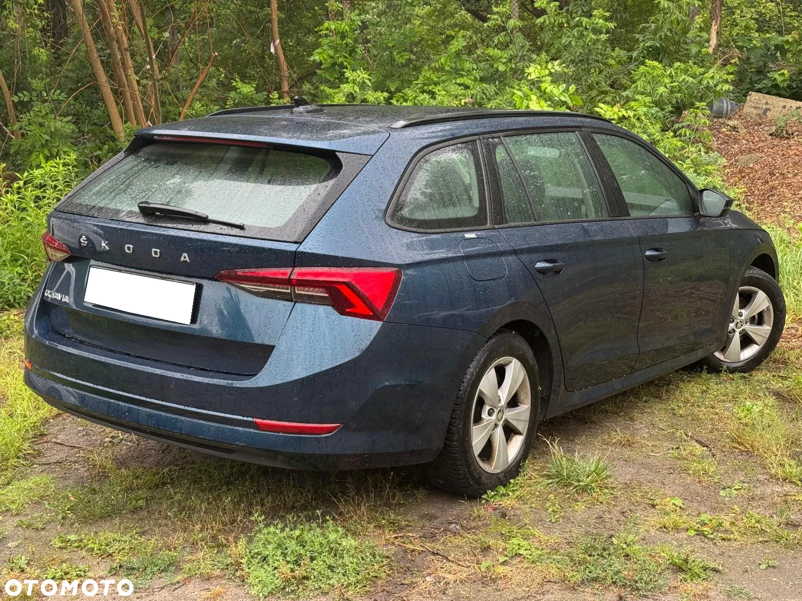 Skoda Octavia Combi 2.0 TDI DSG Ambition - 3