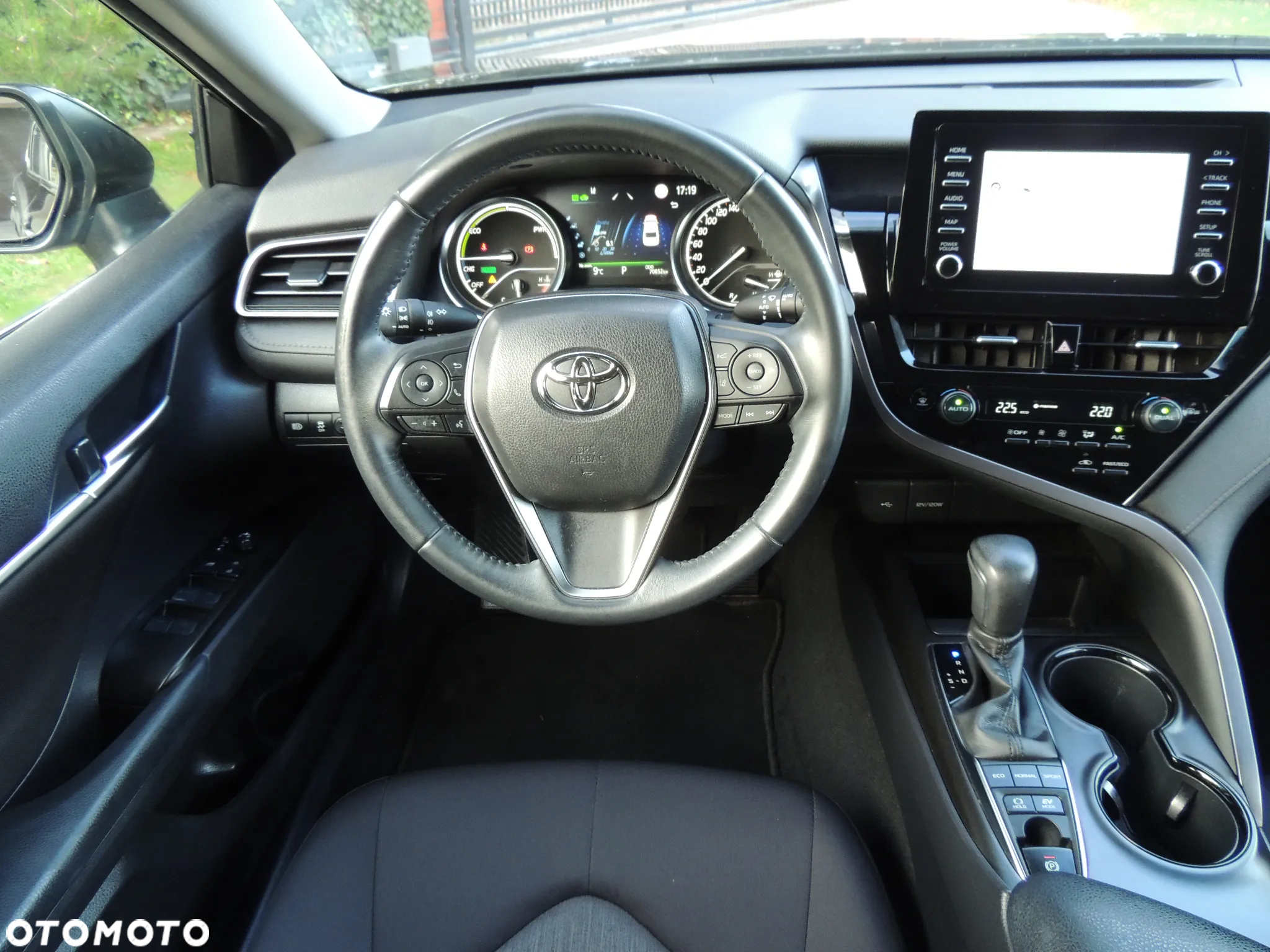 Toyota Camry 2.5 Hybrid Comfort CVT - 15
