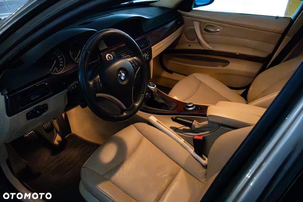BMW Seria 3 320d - 7