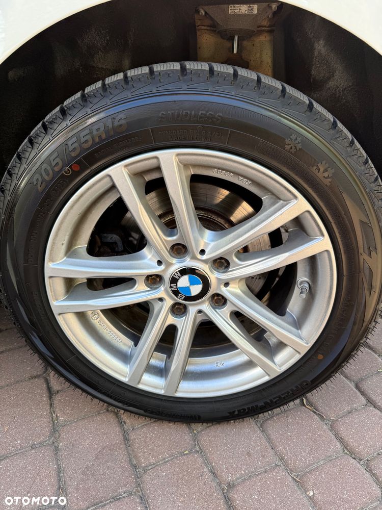 BMW Seria 1 118d - 40