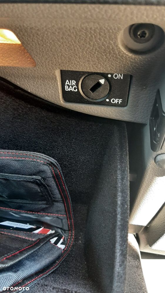 Seat Alhambra 2.0 TDI DPF Ecomotive - 31