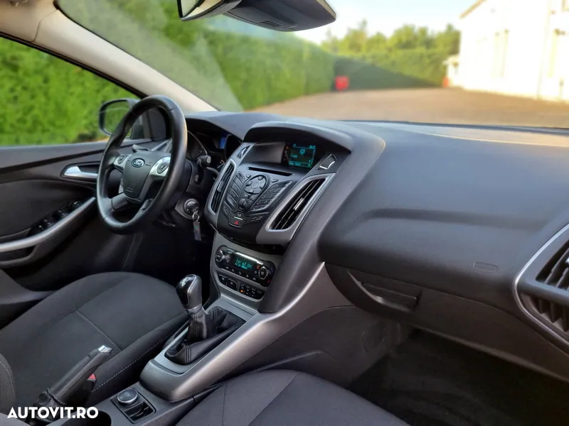 Ford Focus 1.0 EcoBoost Start-Stopp-System Titanium - 12