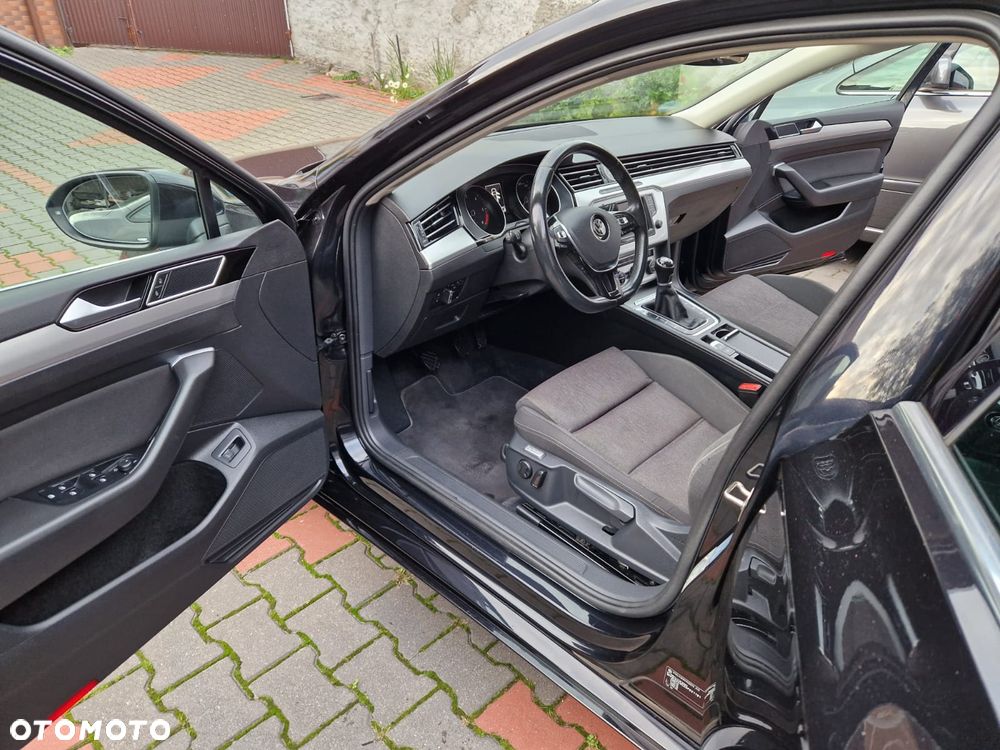 Volkswagen Passat 2.0 TDI (BlueMotion Technology) Comfortline - 10