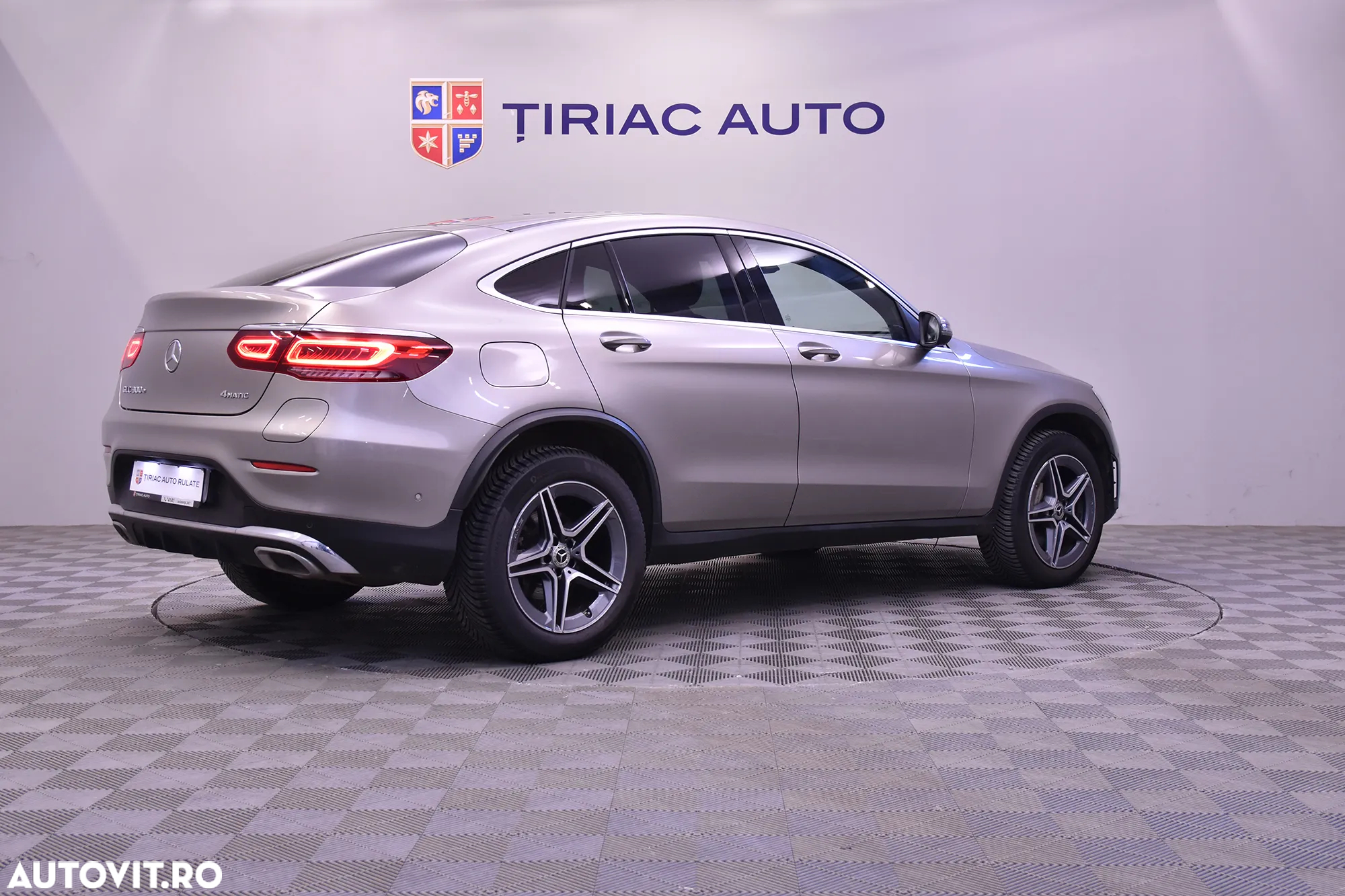 Mercedes-Benz GLC Coupe 300 e 4MATIC - 5