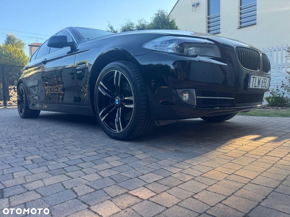 BMW Seria 5 528i xDrive - 3