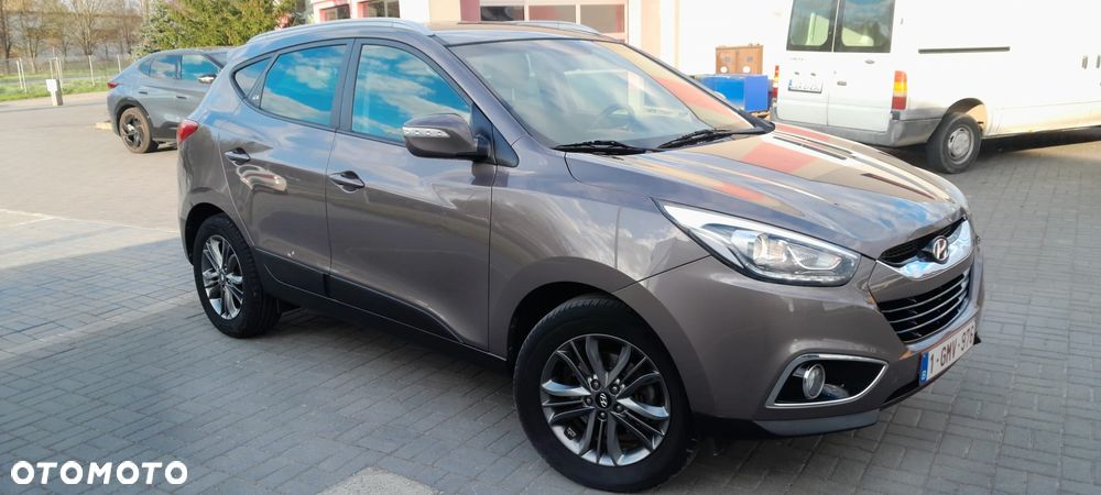 Hyundai ix35 1.7 CRDi 2WD blue Finale Gold - 20