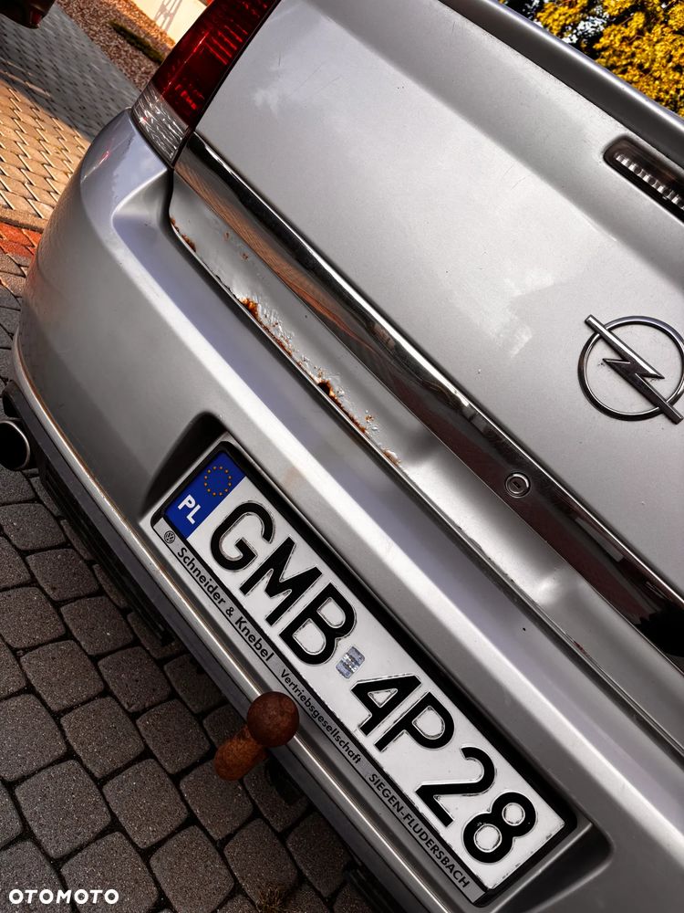 Opel Vectra 1.8 - 10