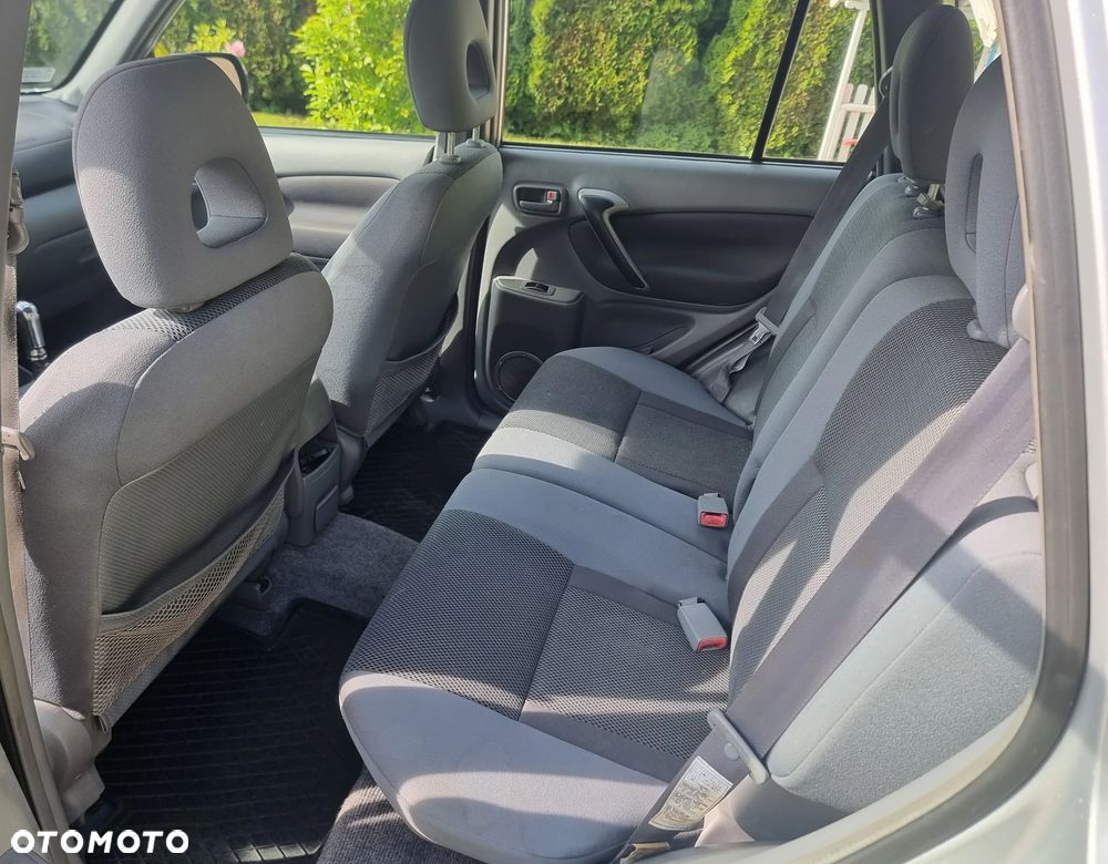 Toyota RAV4 D-4D 4x4 Executive - 6