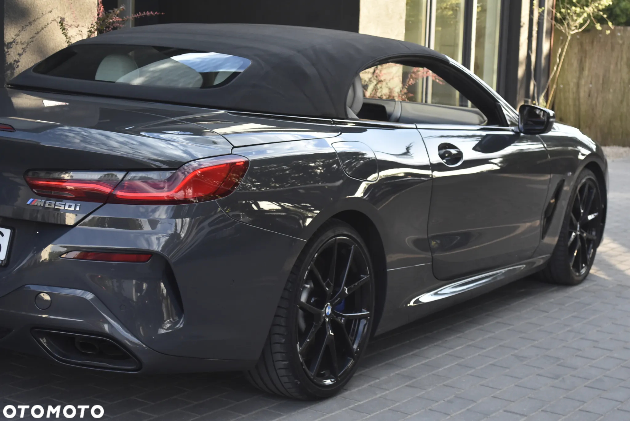 BMW Seria 8 M850i xDrive Cabrio - 26
