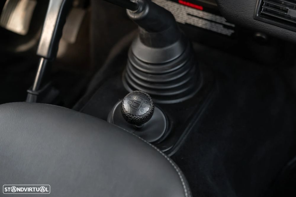 Land Rover Defender 110 SW 2.5 Td5 SE - 24