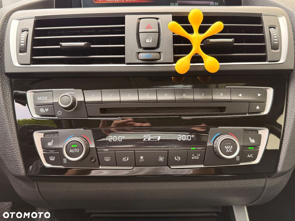 BMW Seria 2 220d Sport-Aut Sport Line - 25