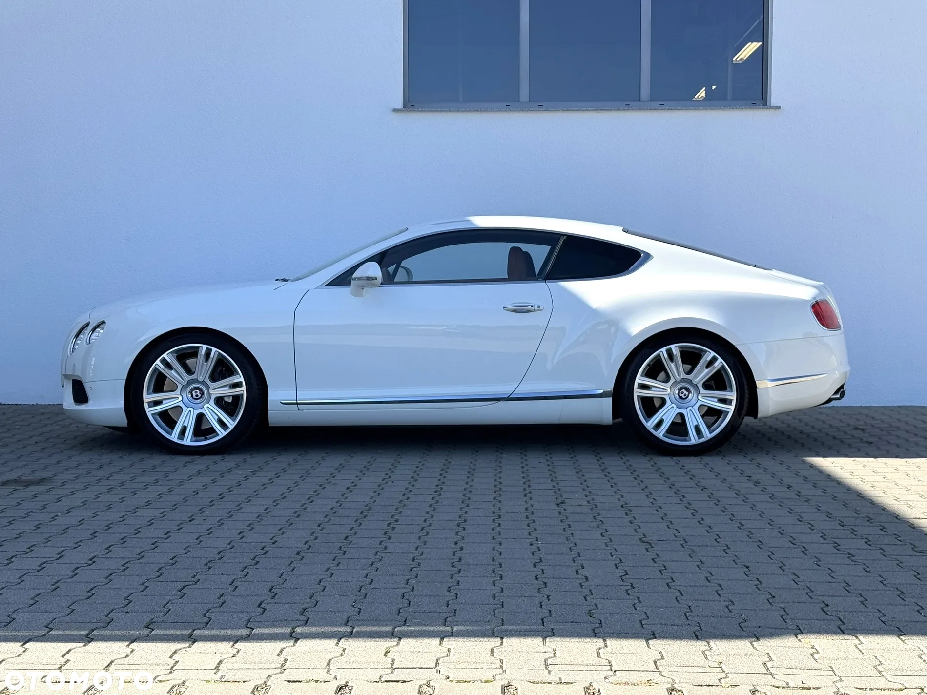 Bentley Continental GT - 7