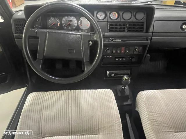 Volvo 244 - 8