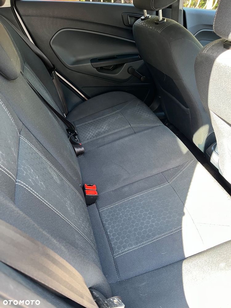 Ford Fiesta 1.4 Trend - 12
