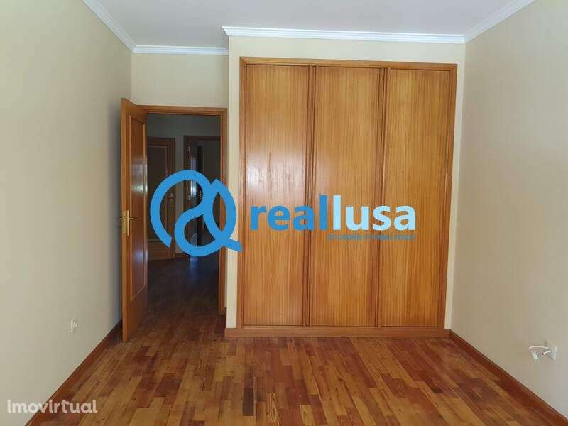 Apartamento T2 c/ garagem Rio Tinto Gondomar - Grande imagem: 5/15