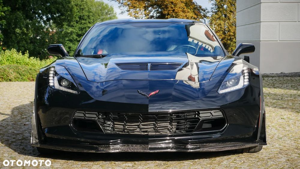 Chevrolet Corvette - 2