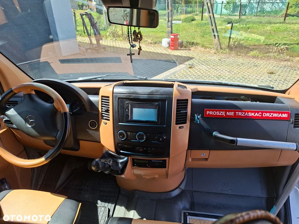 Mercedes-Benz Sprinter - 31